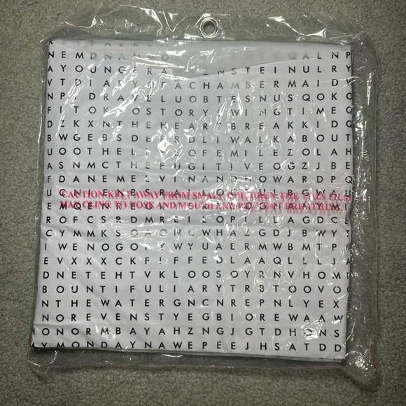 NWT Movie Search Shower Curtain - Picture 2 of 2